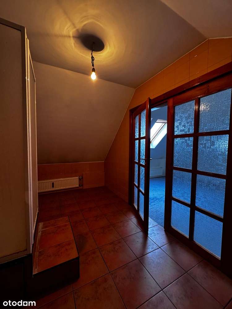 Na sprzedaż mieszkanie dwupoziomowe.-9