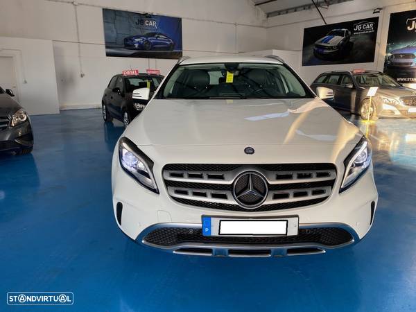 Mercedes-Benz GLA 180 Aut. - 4