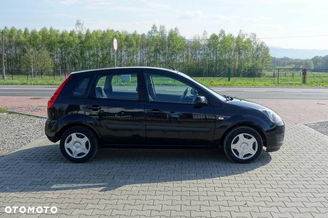 Ford Fiesta 1.4 Trend - 8