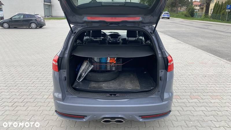 Ford Focus 2.0 TDCi ST-2 - 10