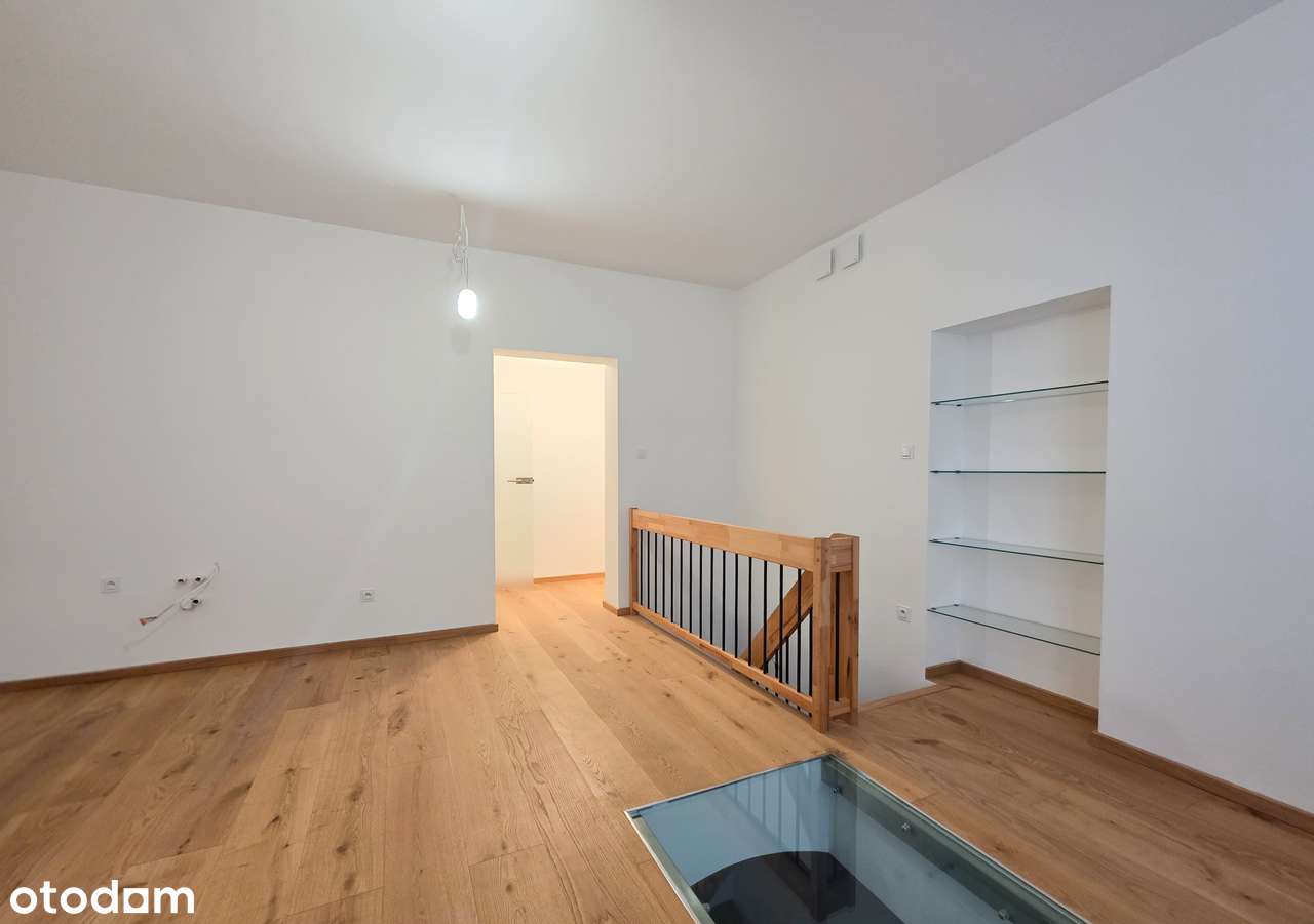 Unikatowy loft w sercu Poznania – cegła – szklane sufity -dwupoziomowy-4