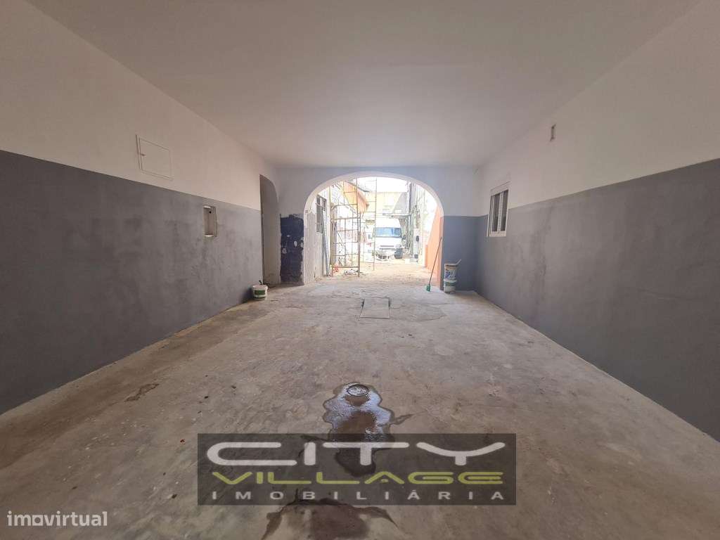 Prédio Centro Montijo-1