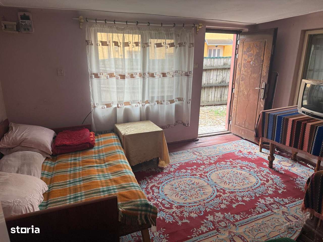 Vanzare 2 corpuri casa, 5 camere, Teis, Sotanga, Dambovita-14