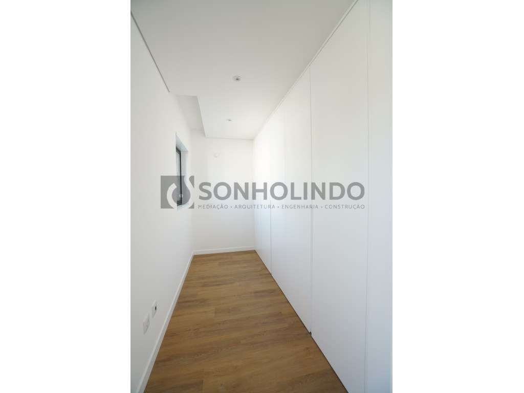Moradia T3 Nova com escritório, no centro da cidade em fase final d...-19