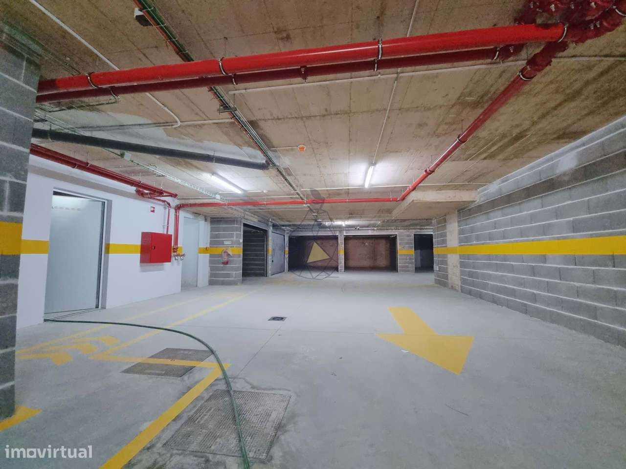 Garagem box para arrendamento anual em Portimao - Grande imagem: 5/19