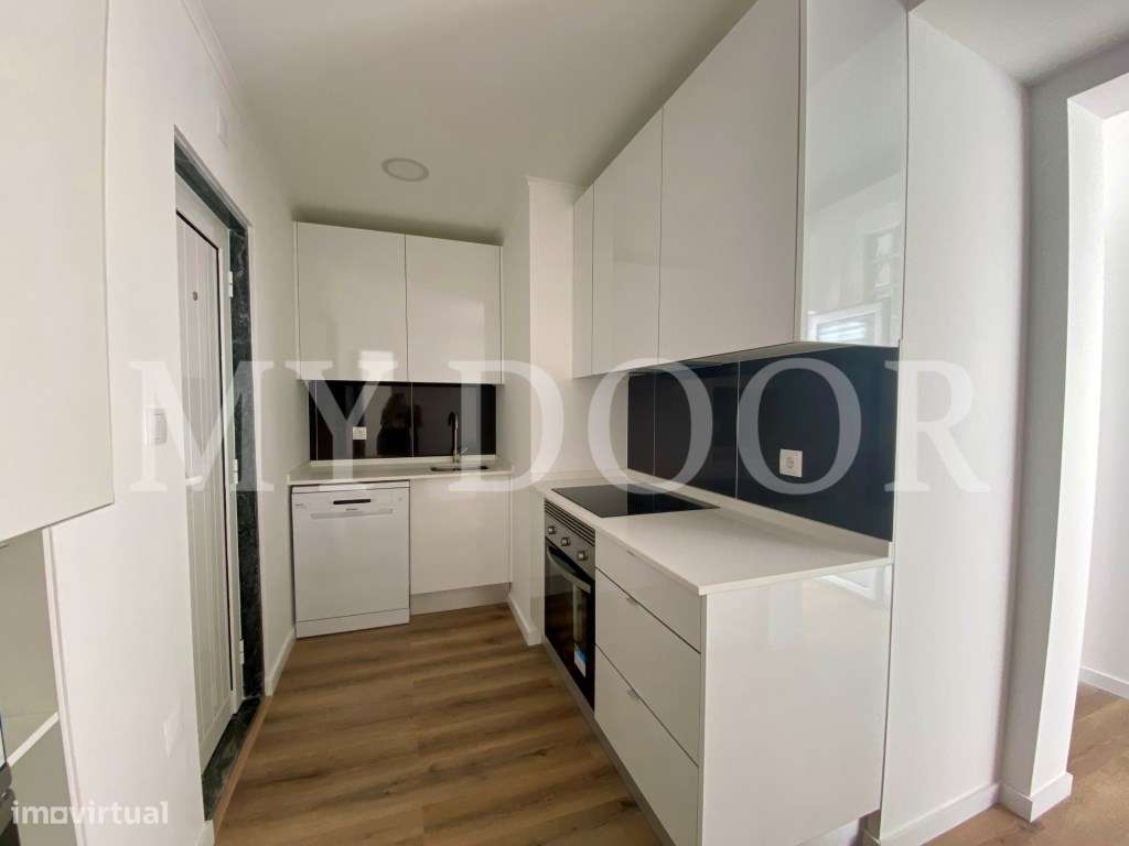 T2 Remodelado - Penha de França - RCH c/ TERRAÇO - Grande imagem: 3/33