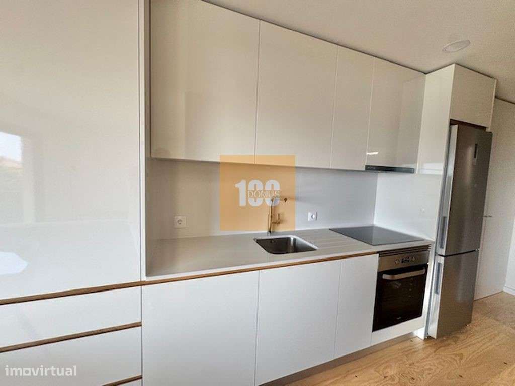 T0+1 novo com terraço - Firmeza Dourada - Grande imagem: 4/23