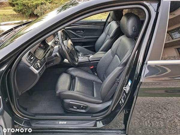 BMW Seria 5 525d Touring Modern Line - 13