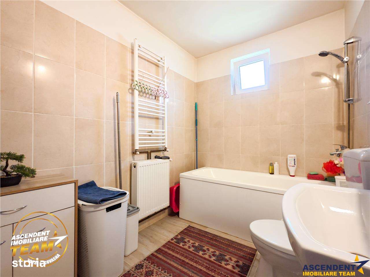 Casa luminoasa de 107 mp, 1.000mp teren, 250 m de izvorul cu apa miner - Imagine principală: 4/17