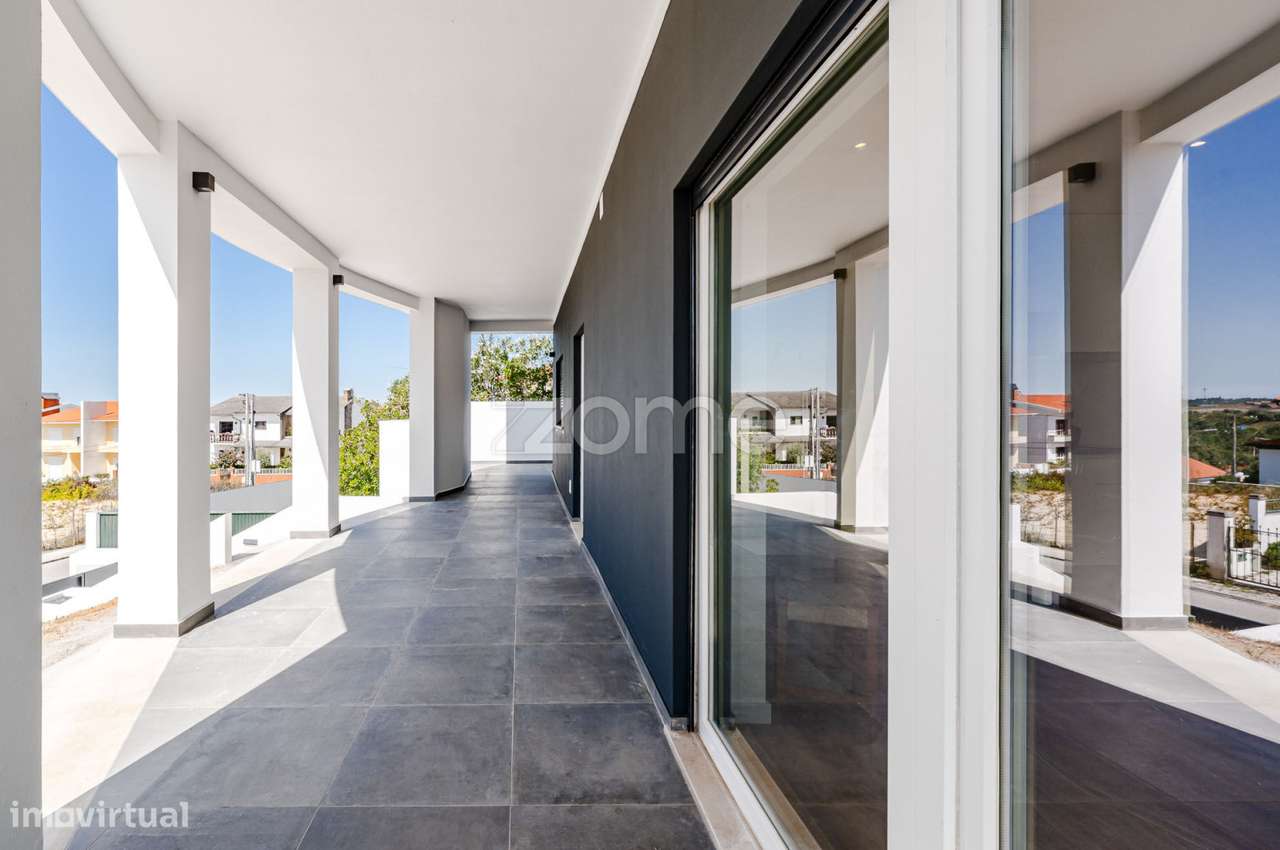 Prédio com 17 unidades habitacionais no centro de Leiria-8