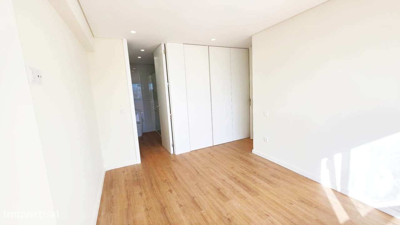 Apartamento T2+1 Centro de Felgueiras-13