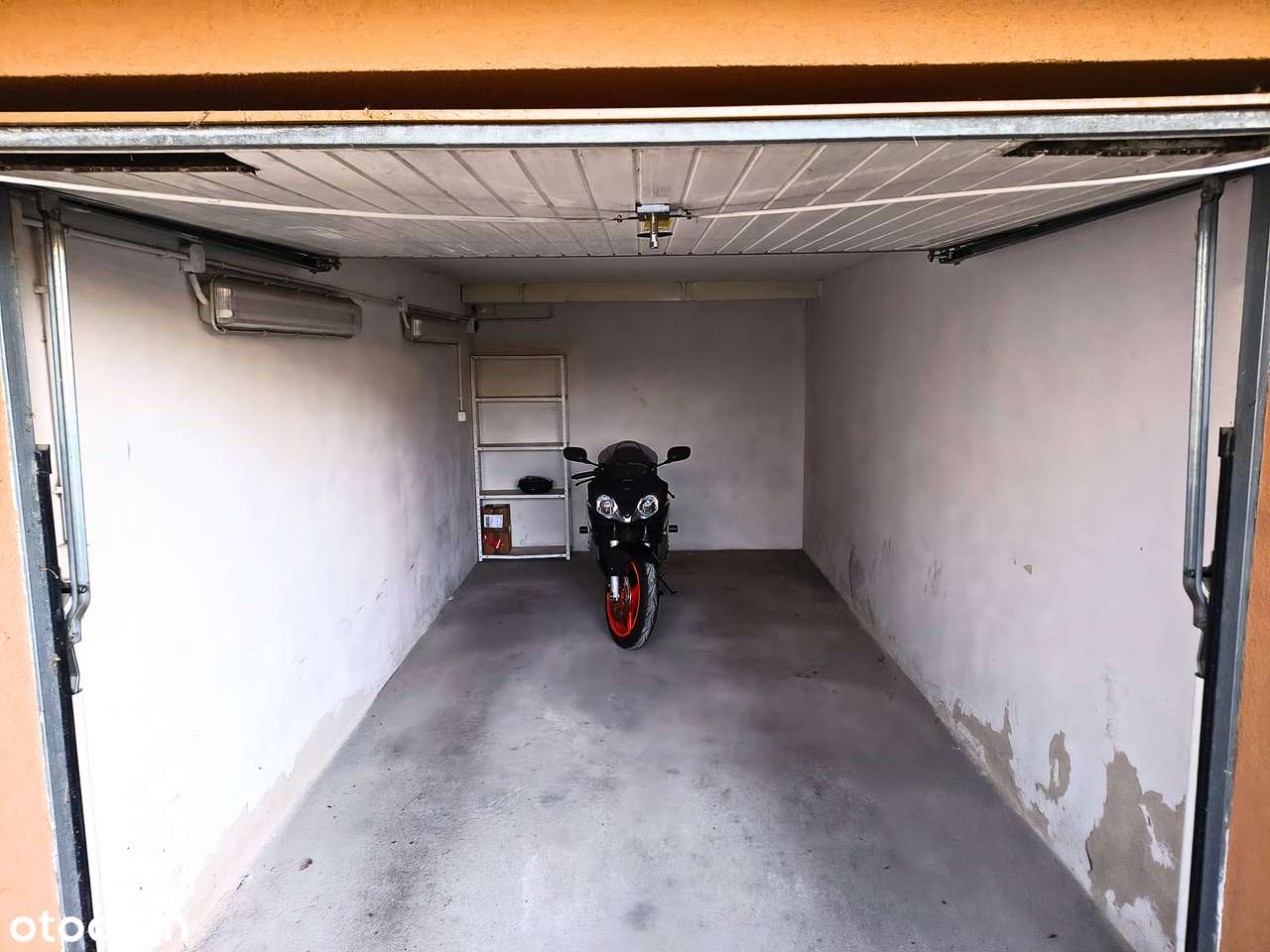 Garaż na zimowanie motocykla w Gdańsku dzielnica Zakoniczyn