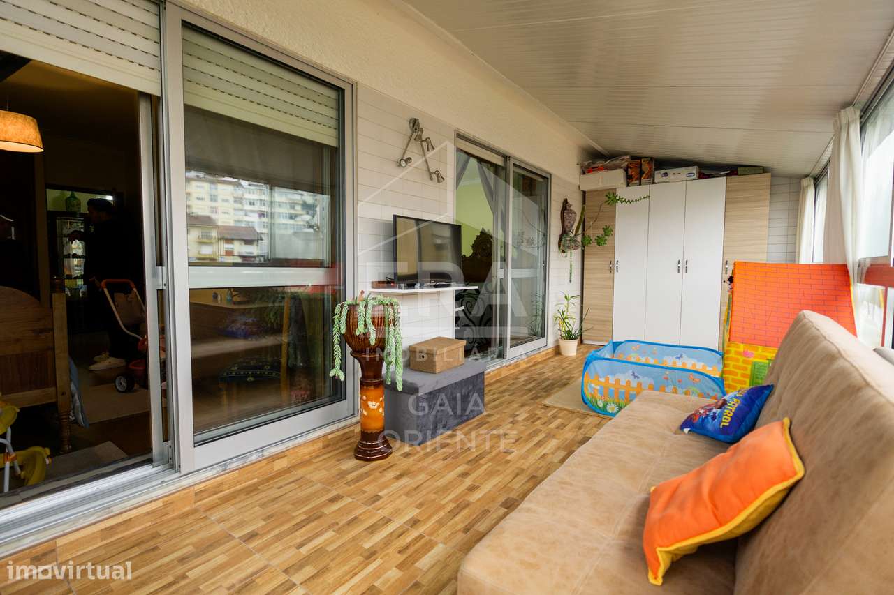 Apartamento T2 com Terraços e Vista Douro-40