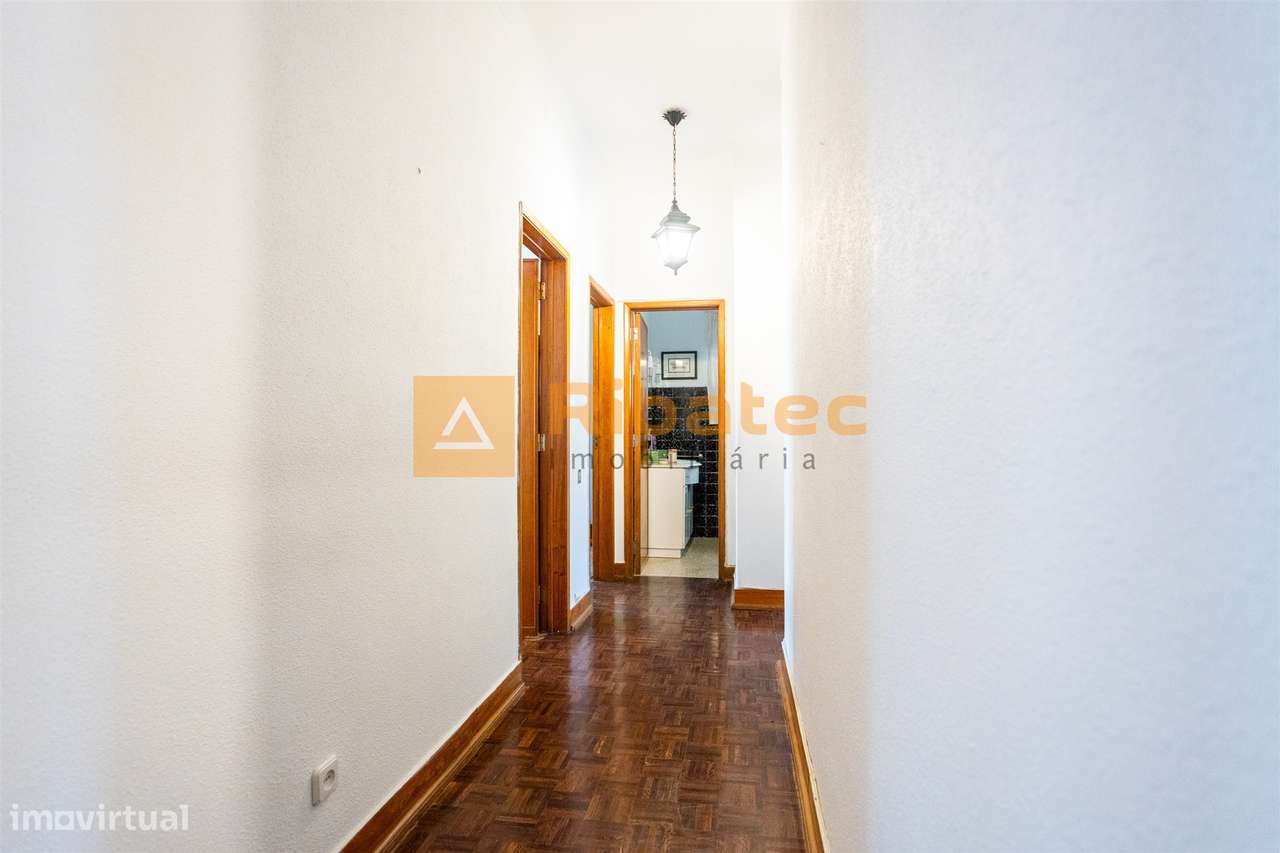 Excelente moradia na Vila de Coruche-13