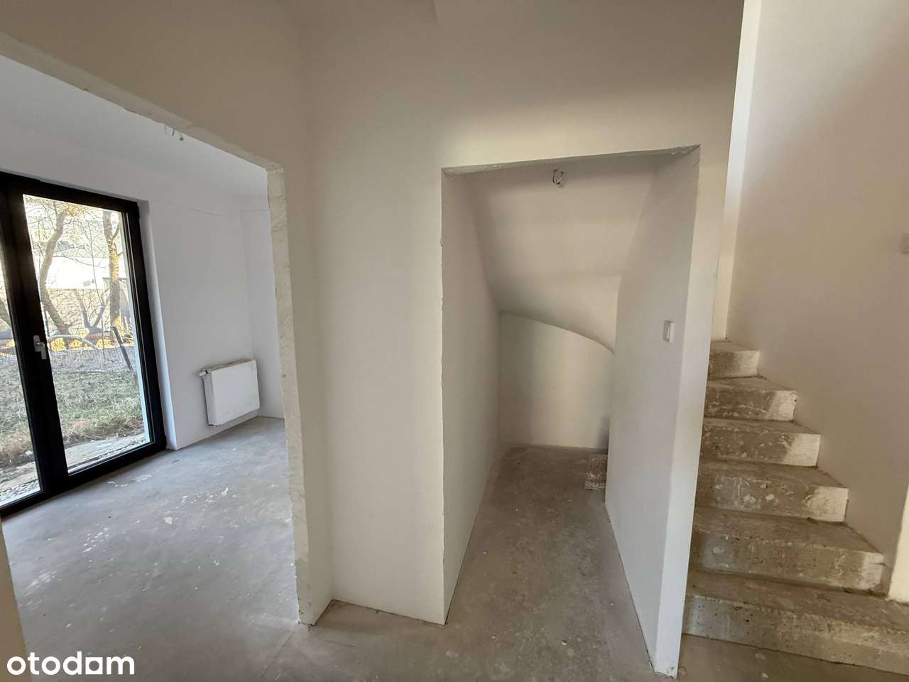 Dwupoziomowe mieszkanie z ogródkiem o powierzchni 320 m²+ garaż gratis-12