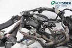 Instala elect comparti motor Toyota Avensis Sedan|09-11 - 9