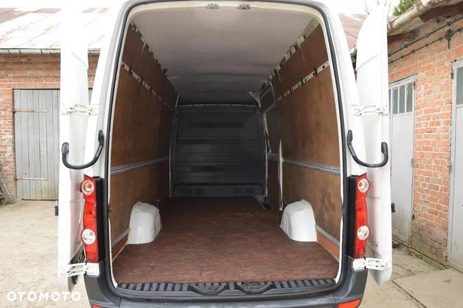 Volkswagen Crafter - 31