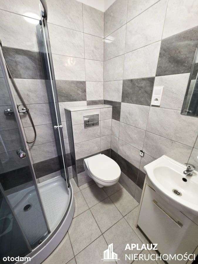 Dom z pokojami na wynajem w super lokalizacji, Kar-12