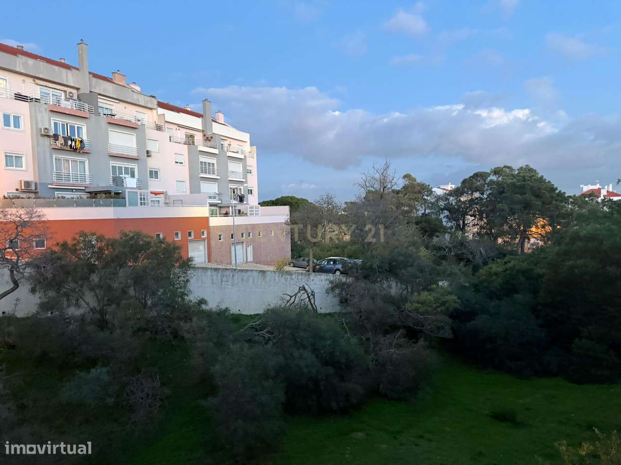 Arrendamento - Apartamento T2  na Charneca de Caparica, Almada - Grande imagem: 5/19