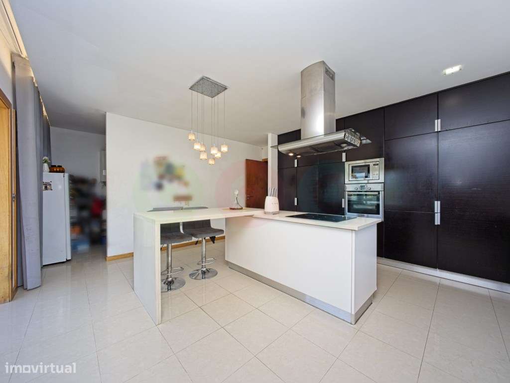Moradia T3 em Vale S. Cosme- Piscina e jardim privativo-27