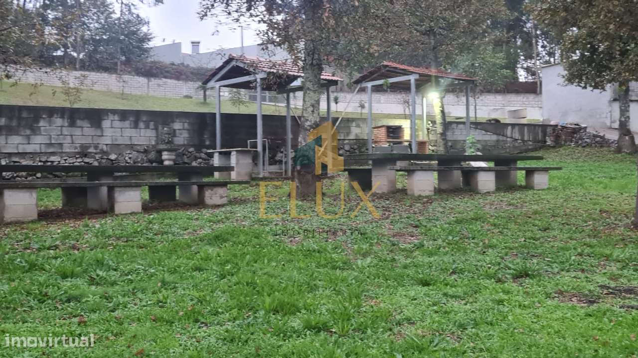 Moradia para Restaurar T4 Venda em Margaride (Santa Eulália), Várzea,-14