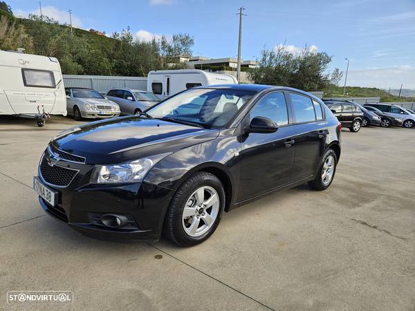 Chevrolet Cruze 1.6 LS - 1