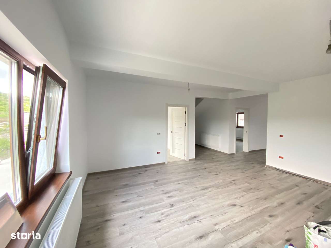 Casa posibilitate 4 -5 camere Tomesti Iasi BECI, CANALIZARE - Imagine principală: 5/9