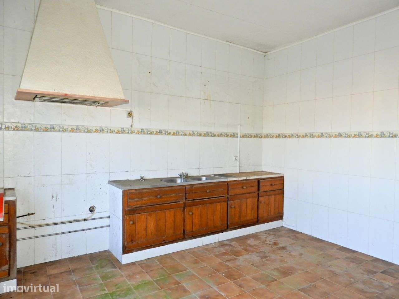 Prédio de Rés do Chão e 1º andar - Grande imagem: 4/9