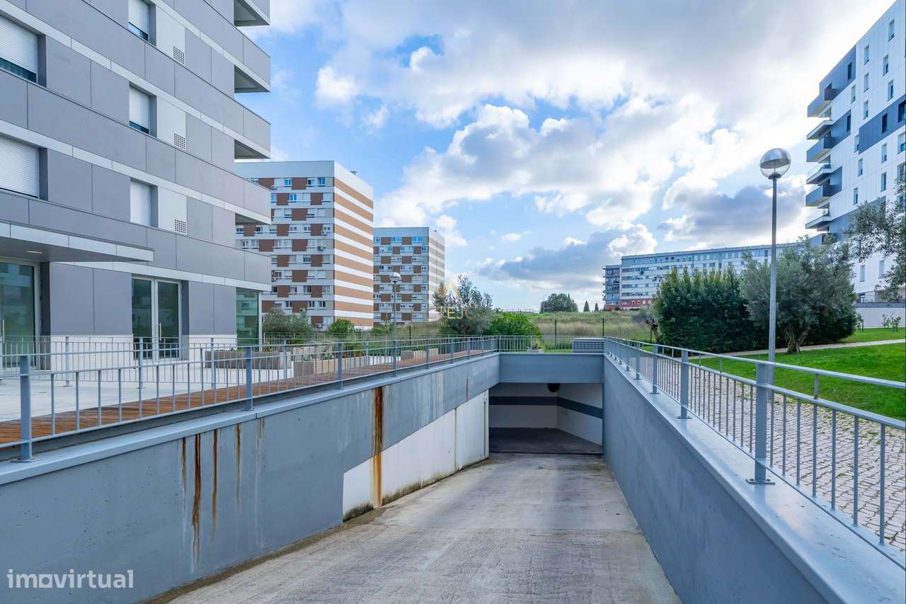 Fantástico T2 na Nova Urbanização Portela-32