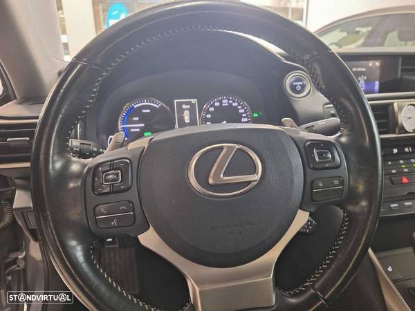 Lexus IS 300H Executive - 10