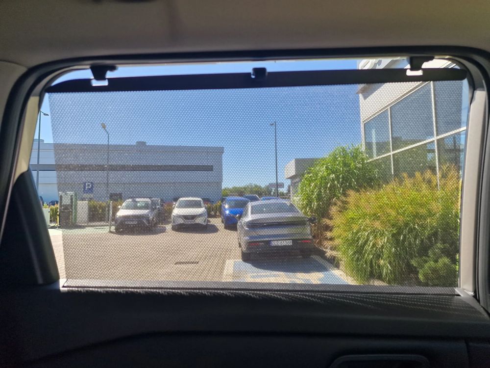 Kamery 360 / Półskóra / Cyfrowe Zegary / Trójstr. Klimatyzacja