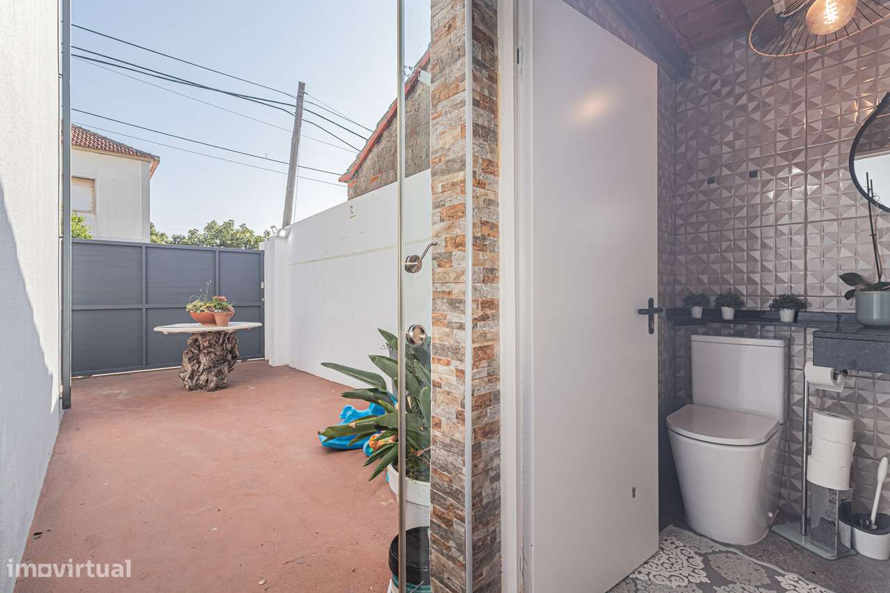 Moradia Isolada T4 com piscina  em Pinhal Frades, Fernão Ferro-40