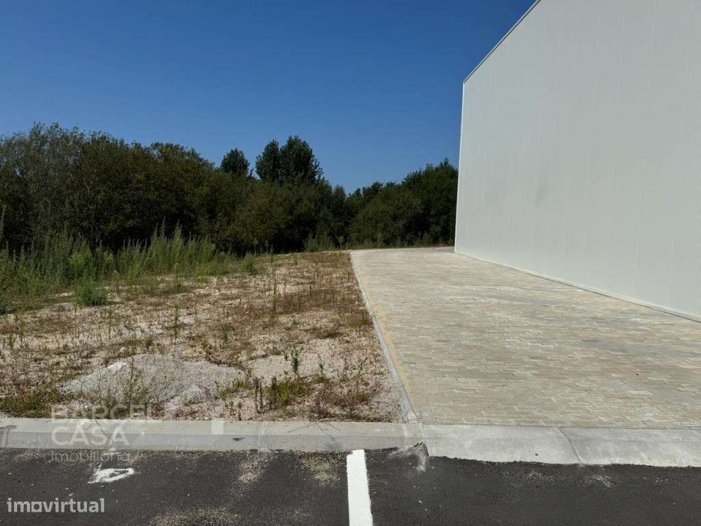 Armazém industrial em Rio Covo (Sta Eulália) - Barcelos-7