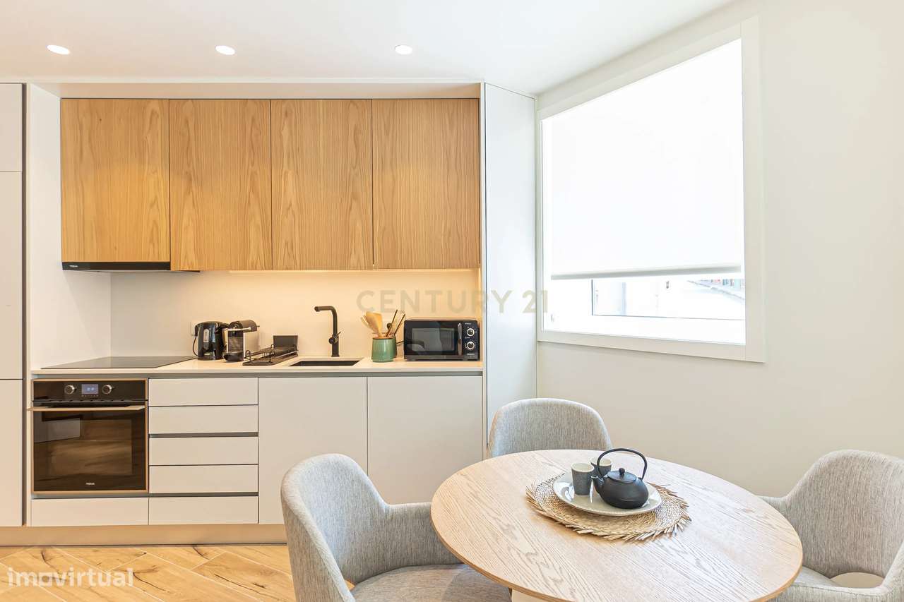 Moradia T2 Reabilitada com Estilo Moderno – Oportunidade Única no Cora - Grande imagem: 5/47
