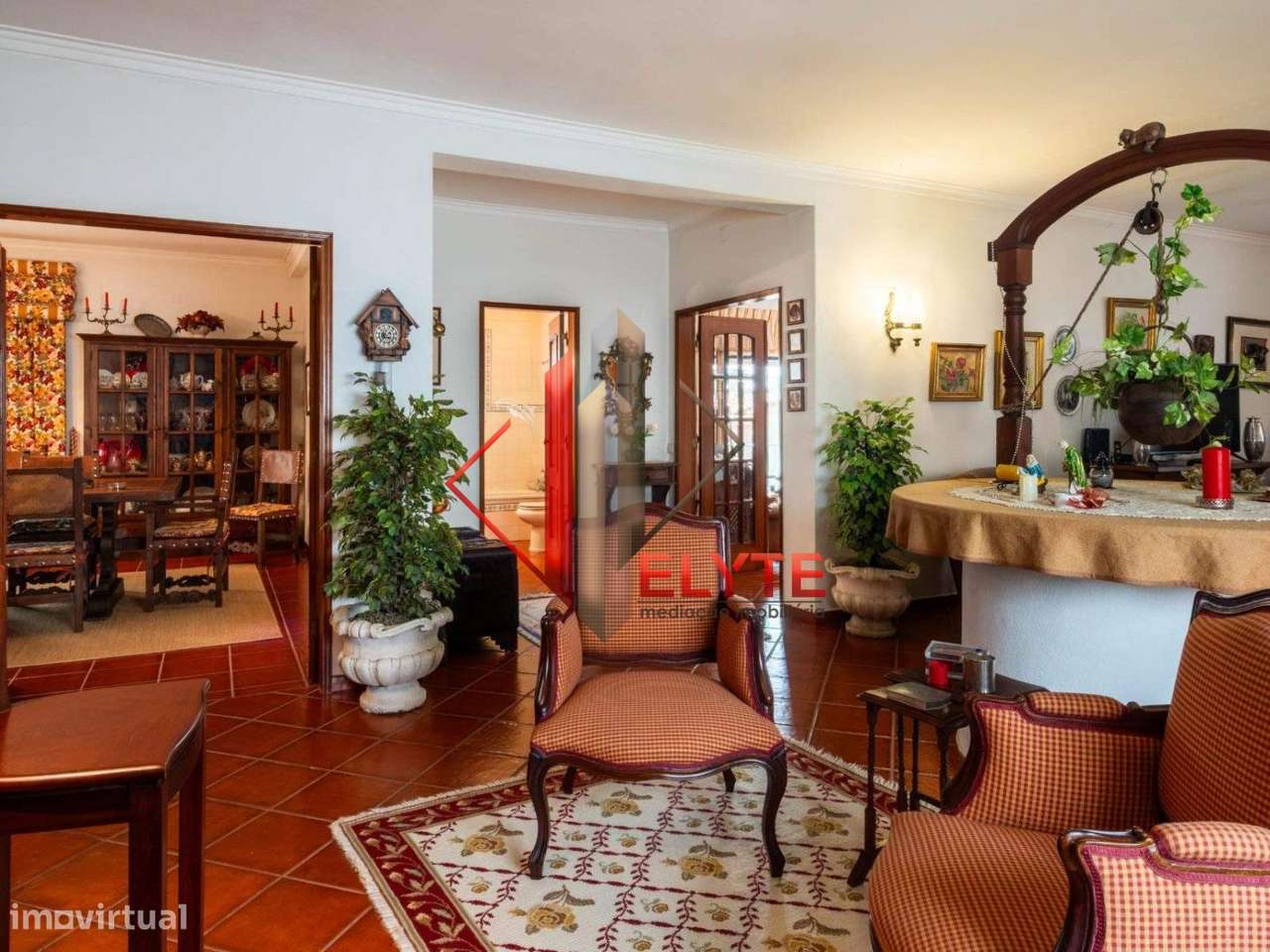 Moradia T7 no centro de Samora Correia-11