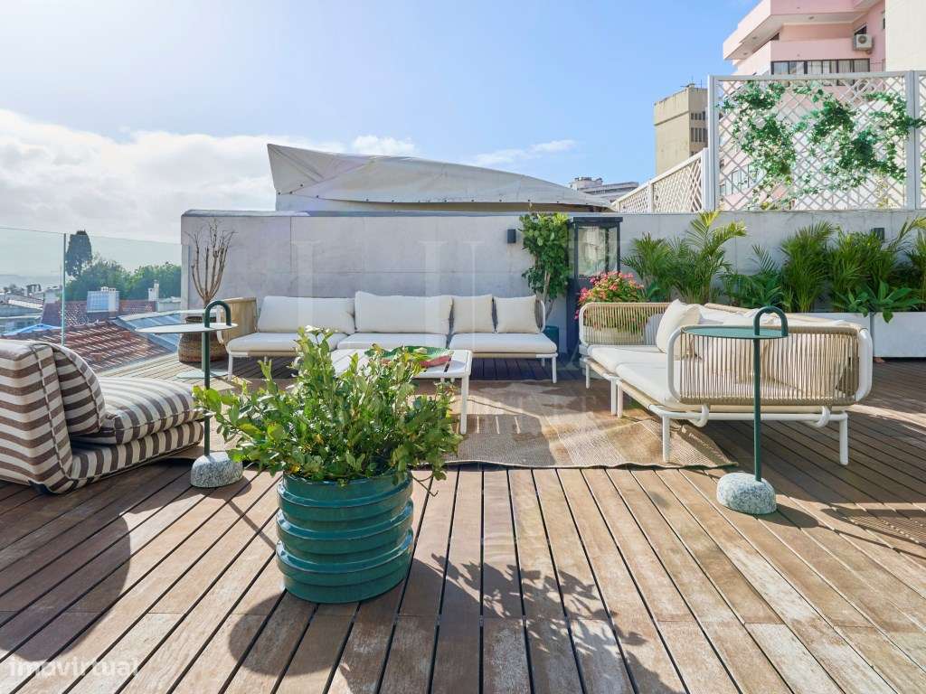 APARTAMENTO DE LUXO EM ZONA NOBRE DE LISBOA COM PISCINA E VISTAS SO...-12