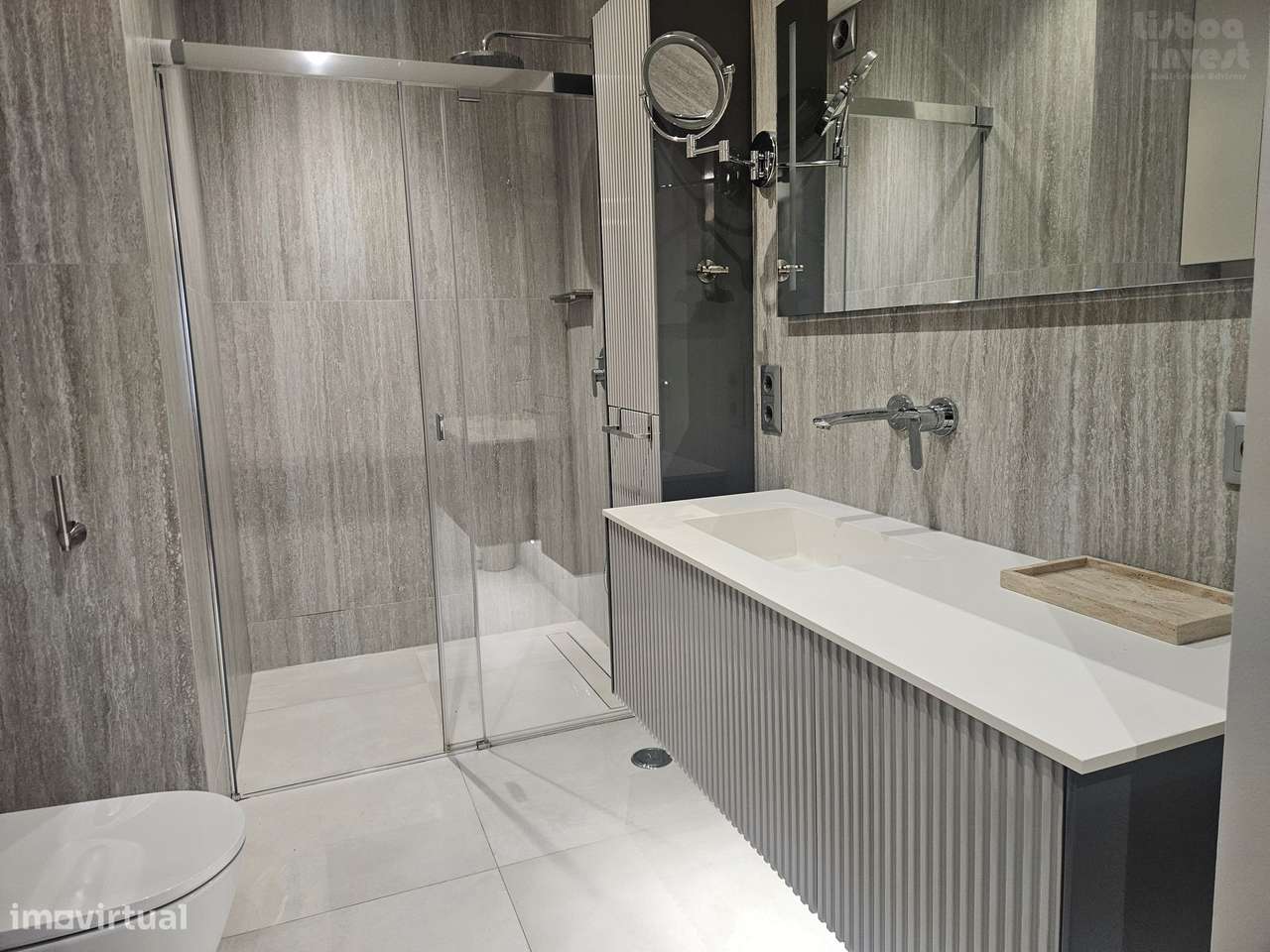 Vendo T2 Completamente remodelado Cascais-16