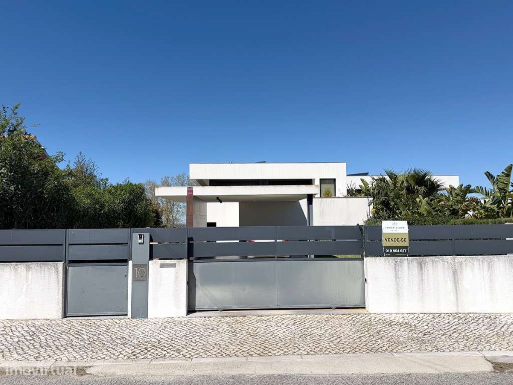 Moradia T4+1 moderna à venda em Picheleiros, Azeitão-42