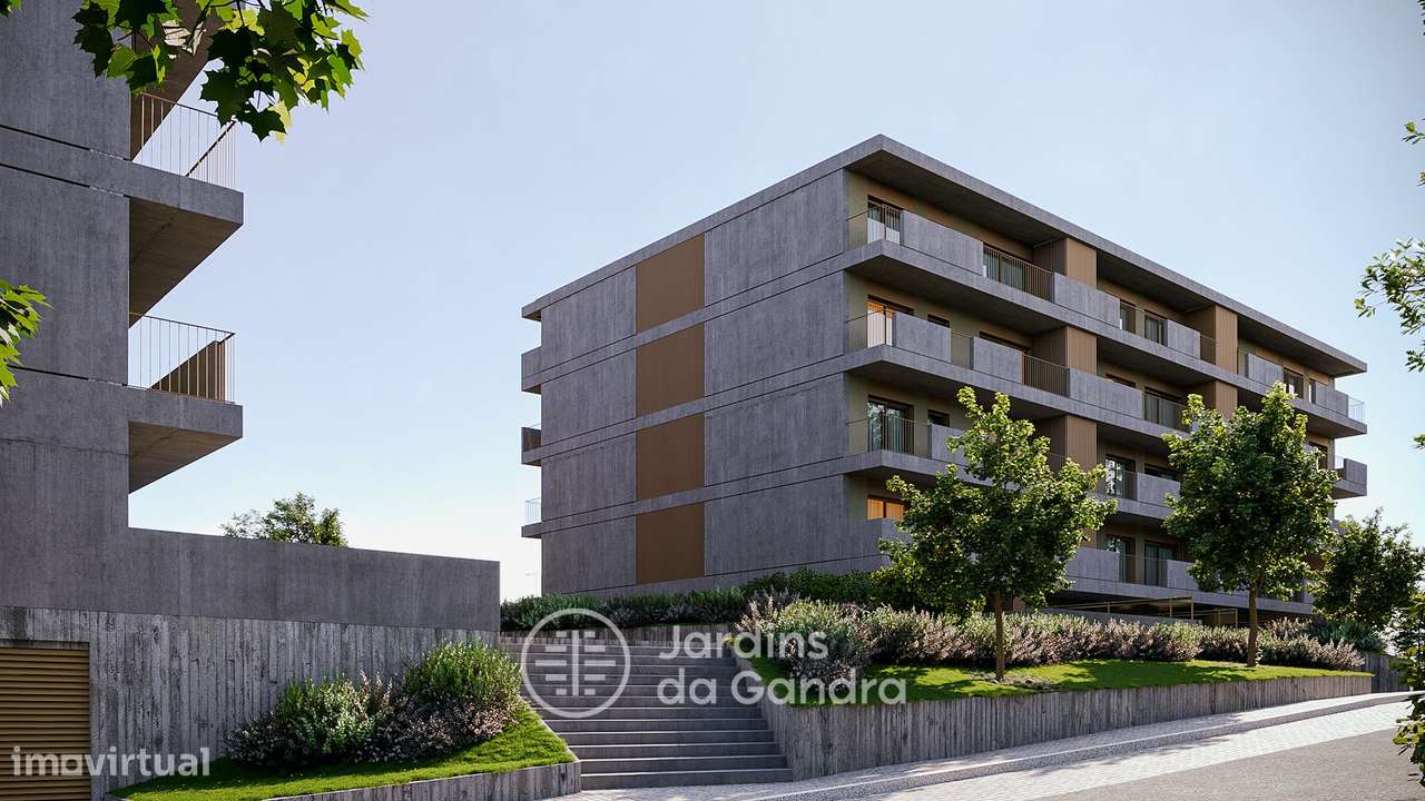 T2 em Gandra-Paredes | Boa localização (próximo A4/A41) e com jardim-12