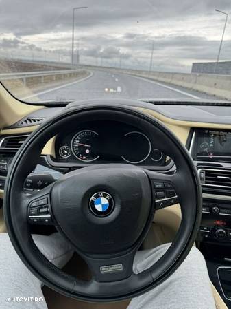 BMW Seria 7 730d xDrive Edition Exclusive - 29