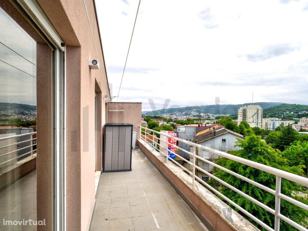 Vende-se T1 Com Terraço - Braga