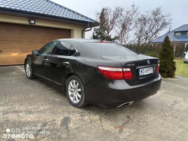 Lexus LS 460 - 6