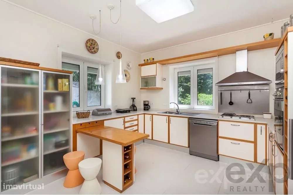 MORADIA T4 + 1 CONTEMPORÂNEA | EXCELENTE INVESTIMENTO ALOJAMENTO LOCAL - Grande imagem: 2/60