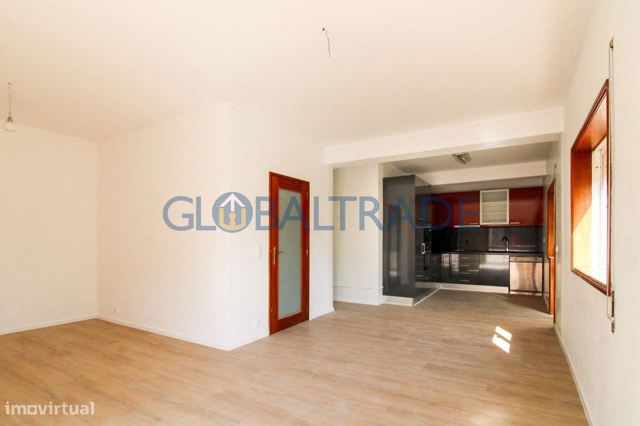Apartamento T2 Renovado em Baguim do Monte - Grande imagem: 2/34