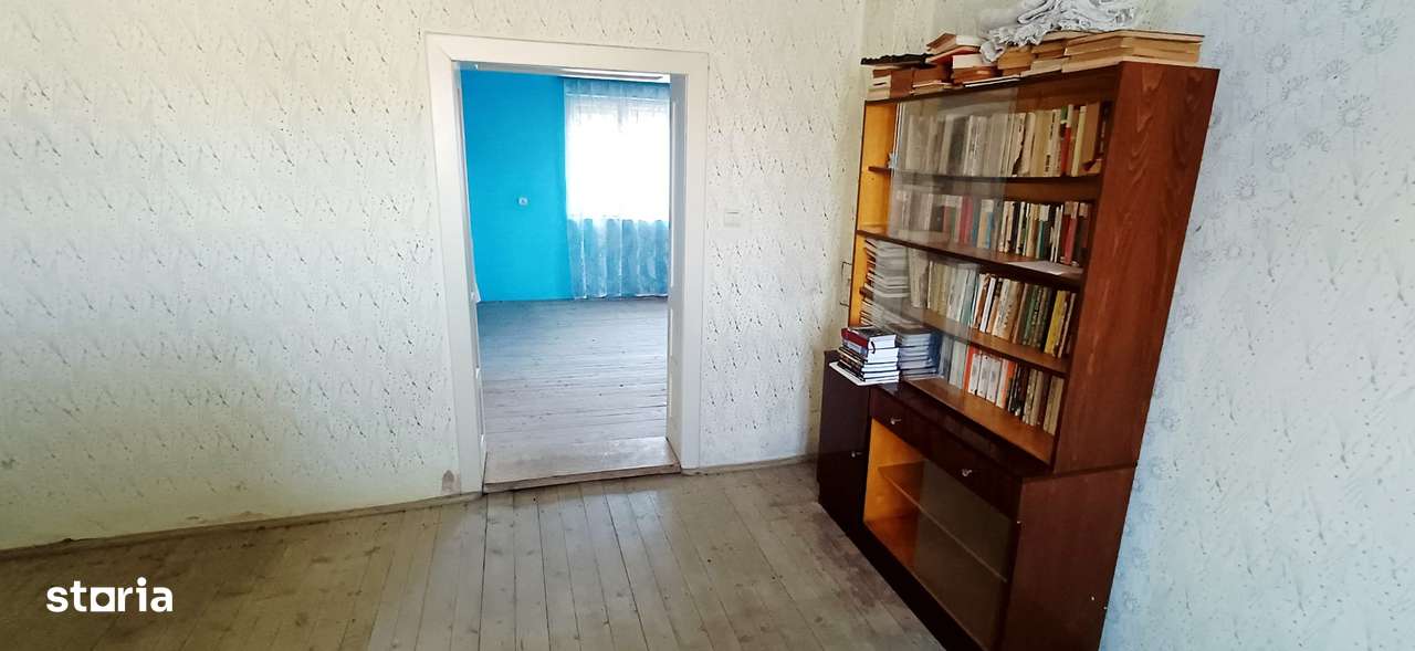 Sasar, casa 11 ari teren-7