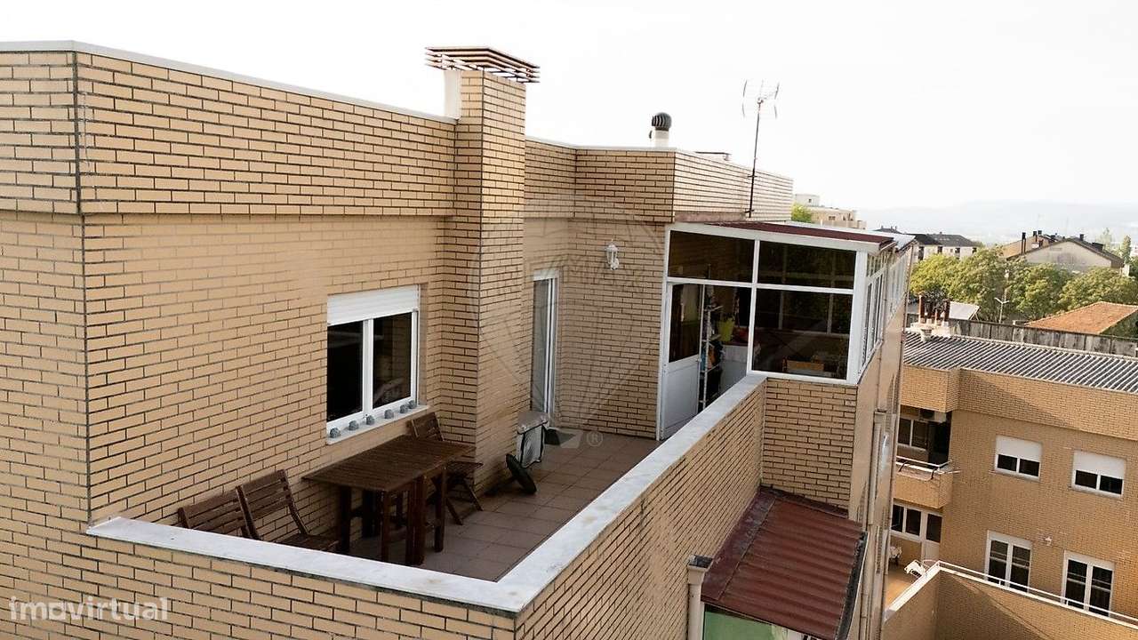 Apartamento, 198 m², Braga (Maximinos, Sé e Cividade)-5