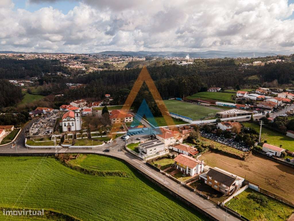 Terreno no Centro de Mosteirô - Grande imagem: 4/20