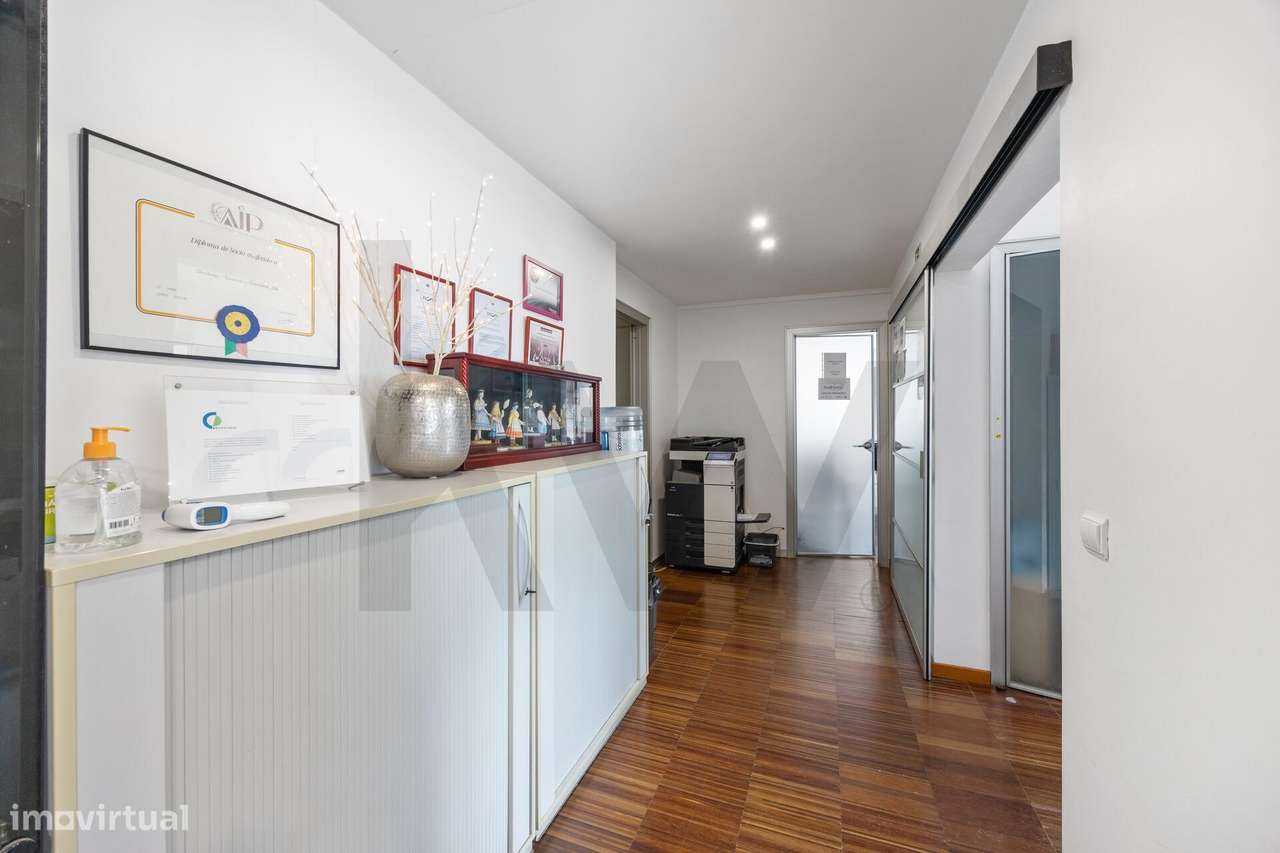 Loja em Carnide - Grande imagem: 4/24