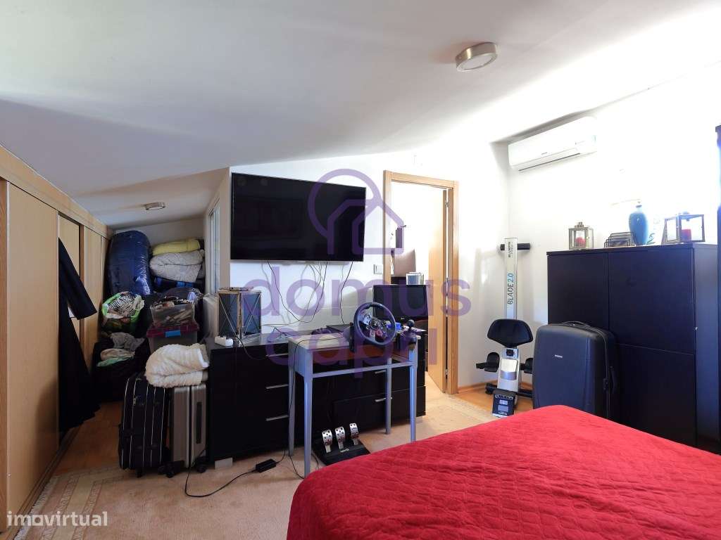 Moradia T4 com Piscina e Garagem em Peral - São Brás de Alportel-32