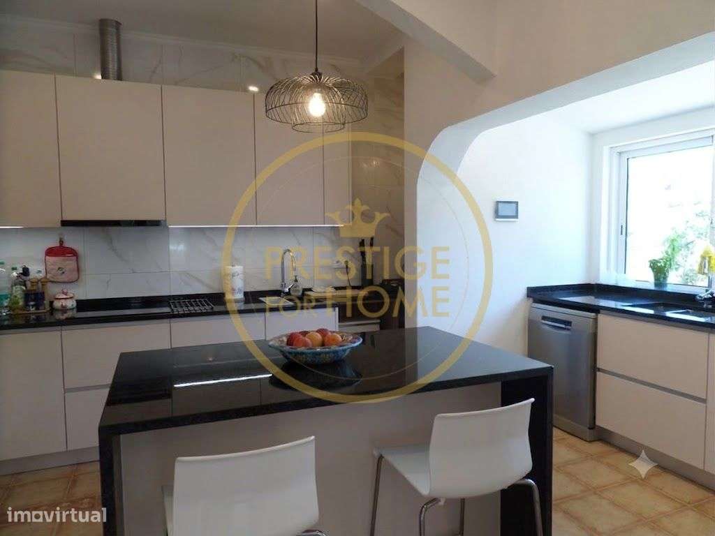 Moradia T3 com Vista Mar Panorâmica, Piscina e 5.000 m² de Terreno – S-17